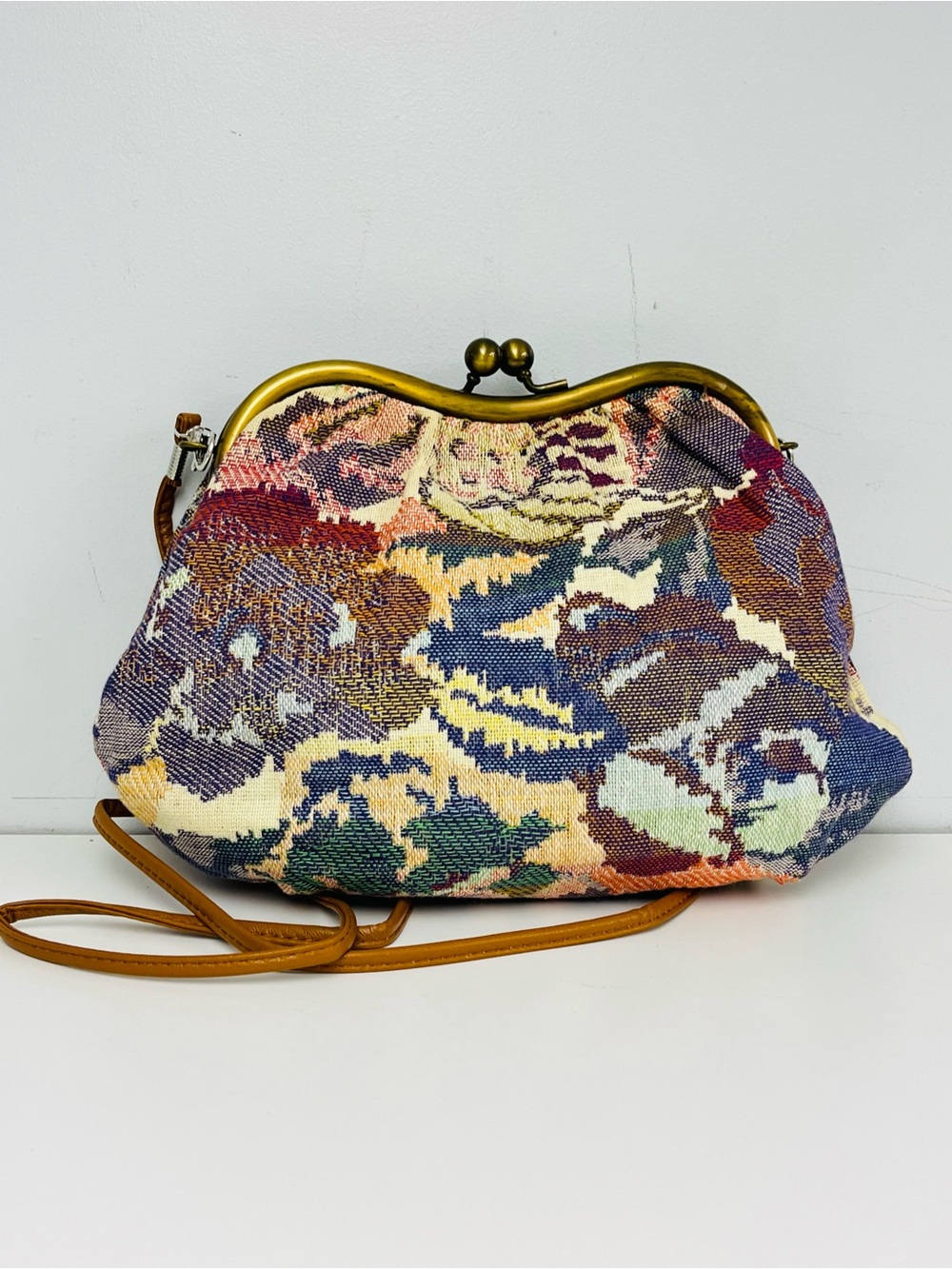 Vintage Kisslock Tapestry Crossbody Bag - Picture 6 of 7